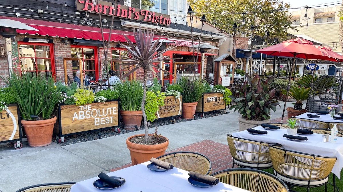 Kid Friendly Restaurants La Jolla with Great Outdoor Seating